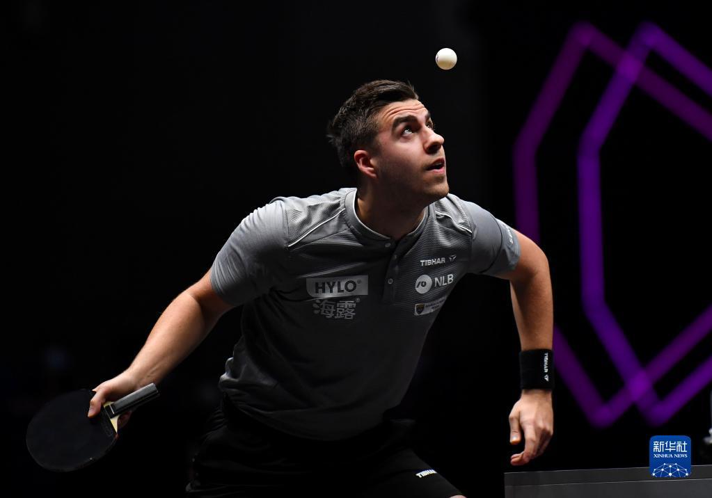 献了一场场 献了一场场