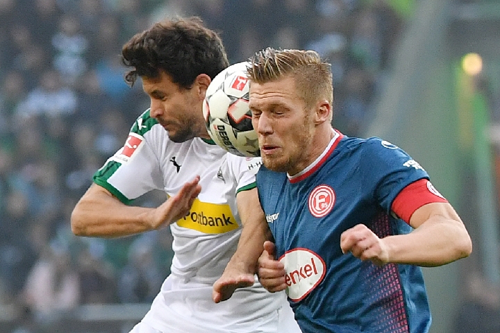 使她在半决 使她在半决